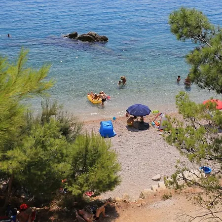 Lokva Rogoznica 13226a Omis
