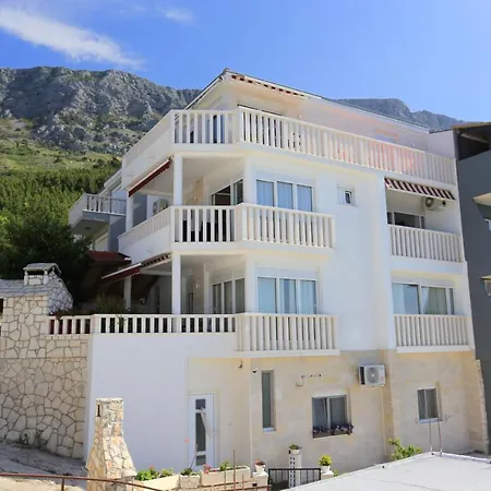 Apartment Lokva Rogoznica 13226a Omis